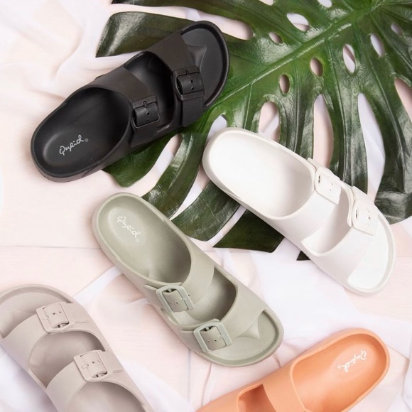 Rare Find! Qupid KEY Women Black Vinyl 2-Band  Padded Bubble Slide Sandals 7 - Picture 4 of 5